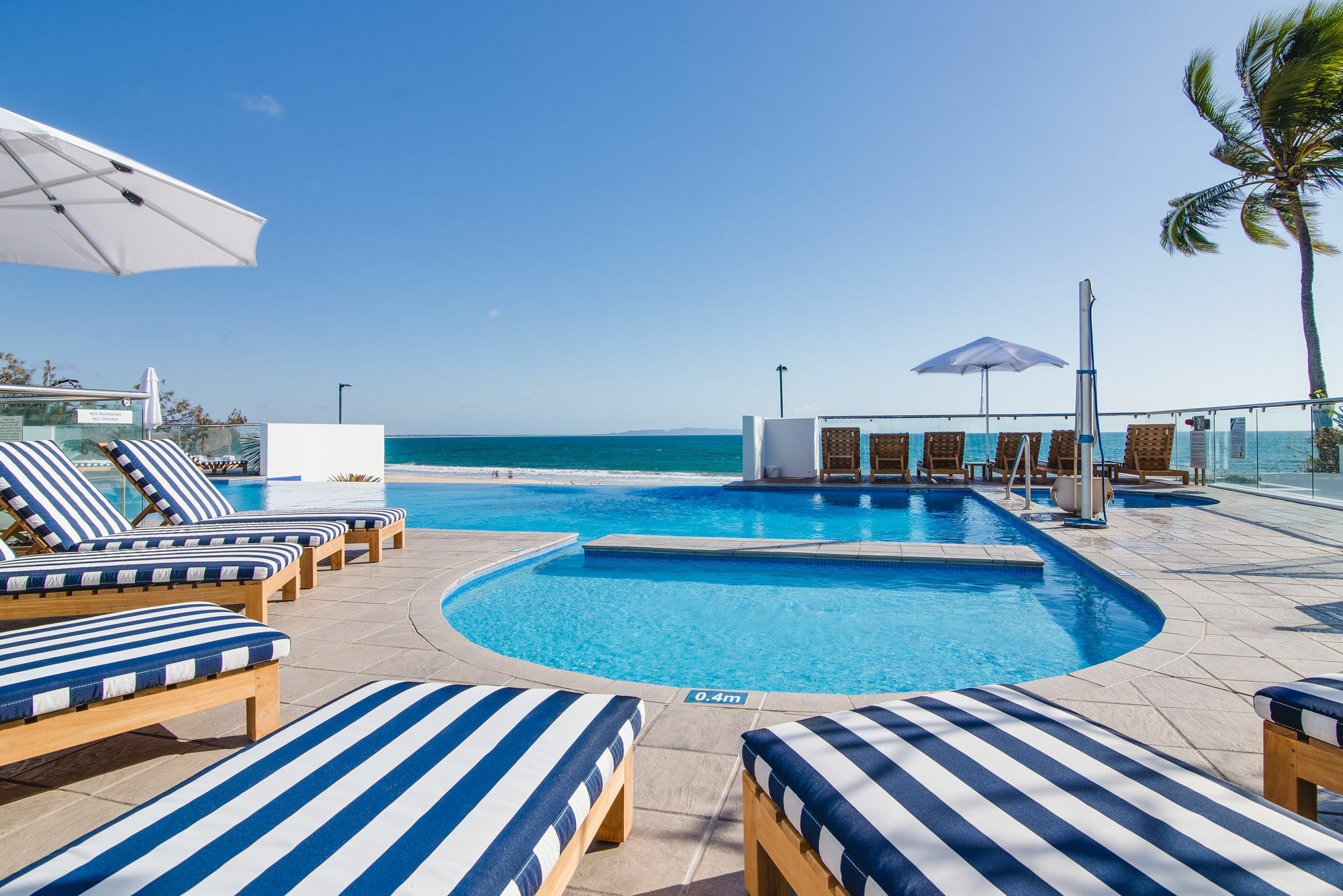 Tingirana Noosa Aparthotel Exterior photo